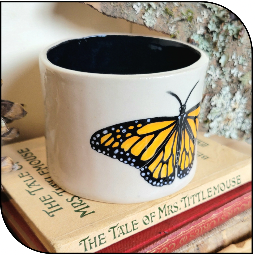 Monarch Short Cup / Vase